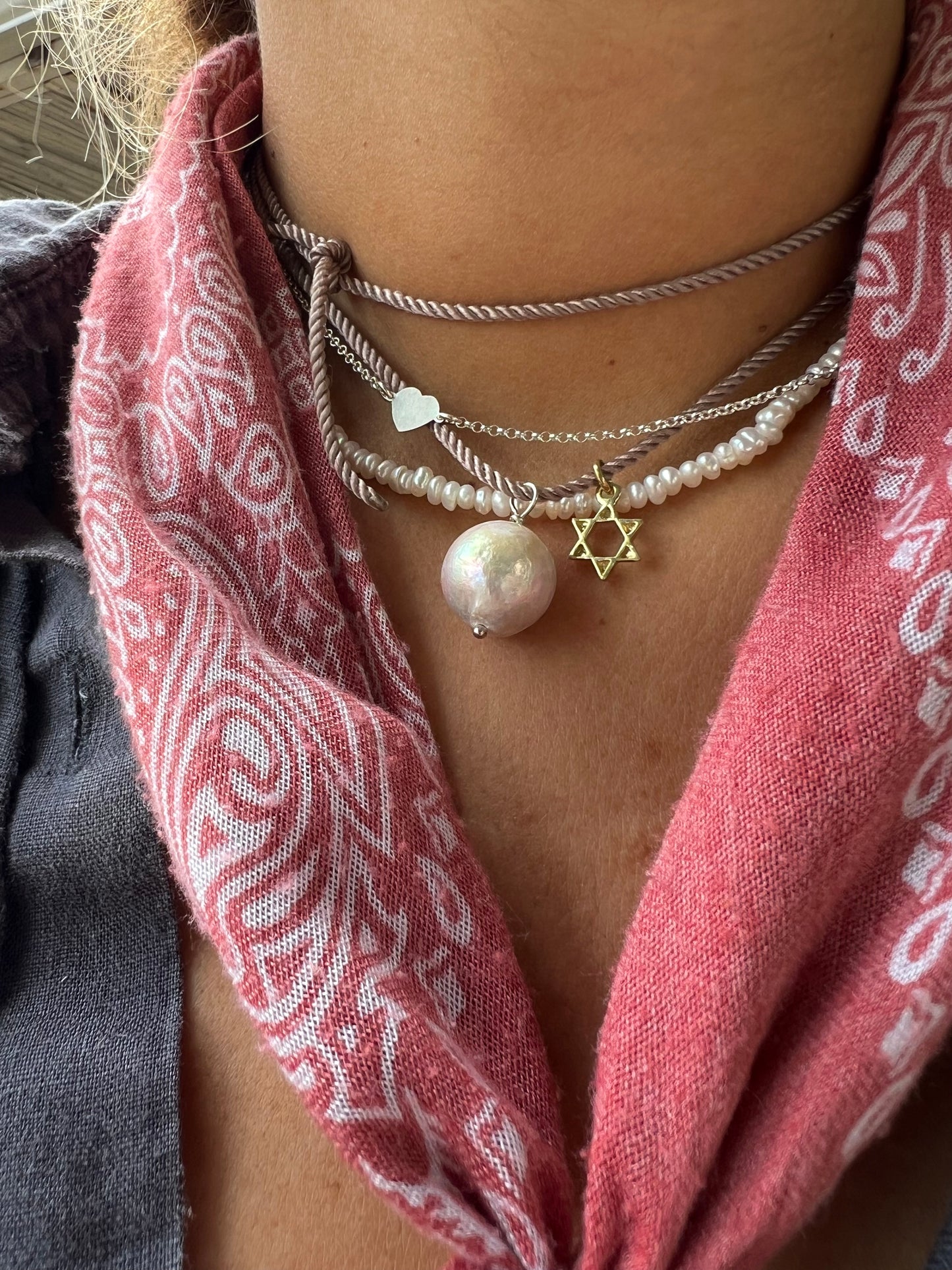 Giant single pearl