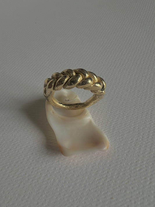Hallah Ring Gold