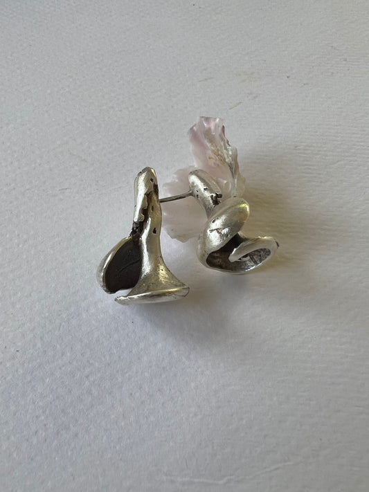 No°15 earrings