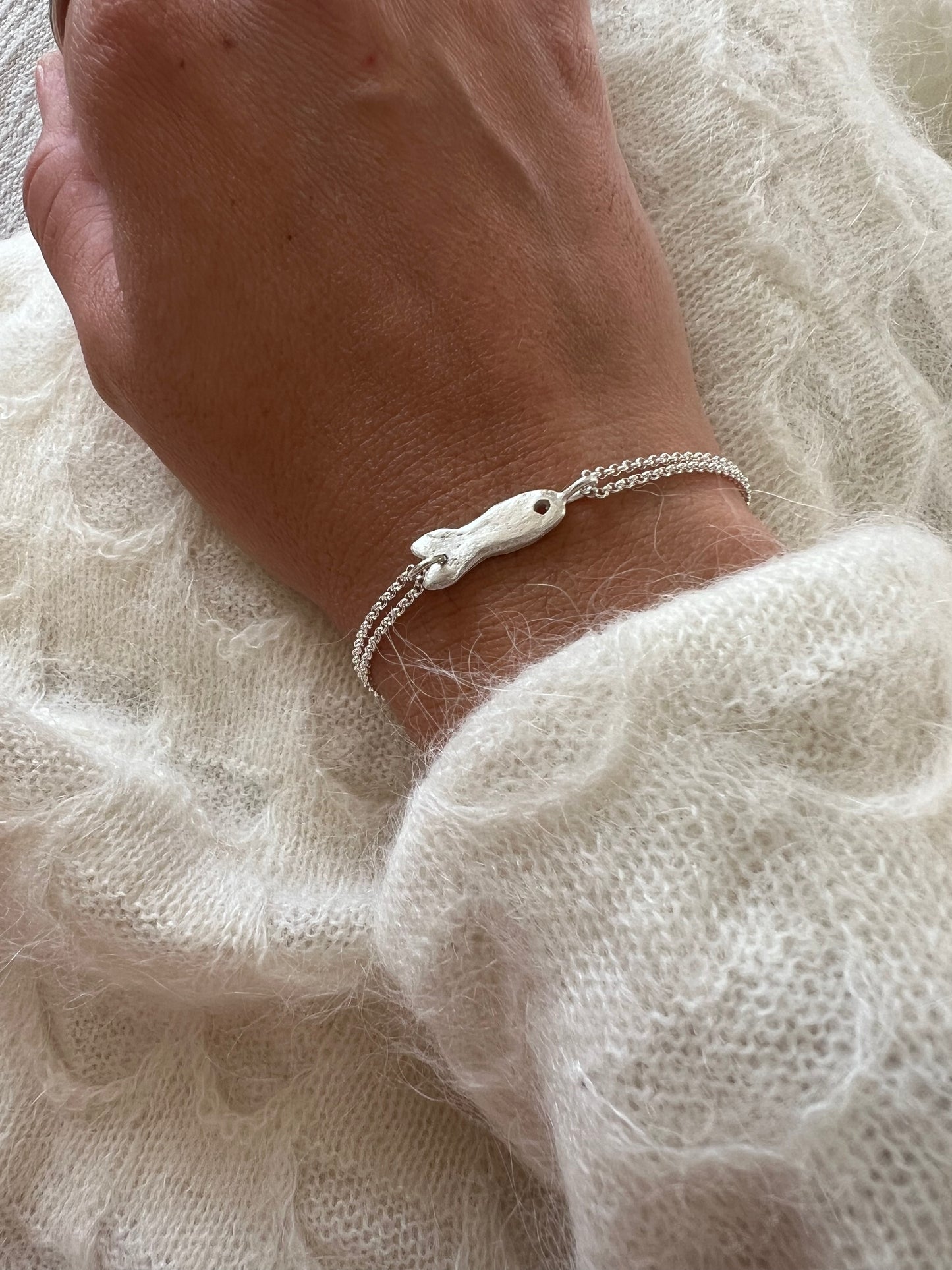 The fish bracelet