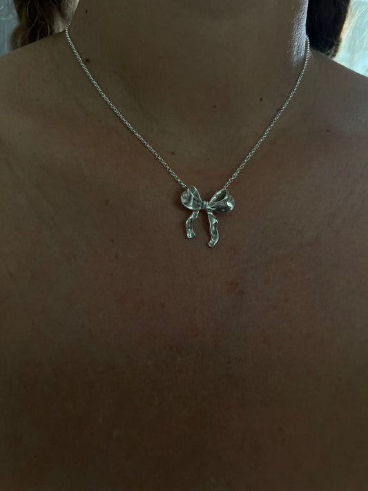 Big Bow necklace