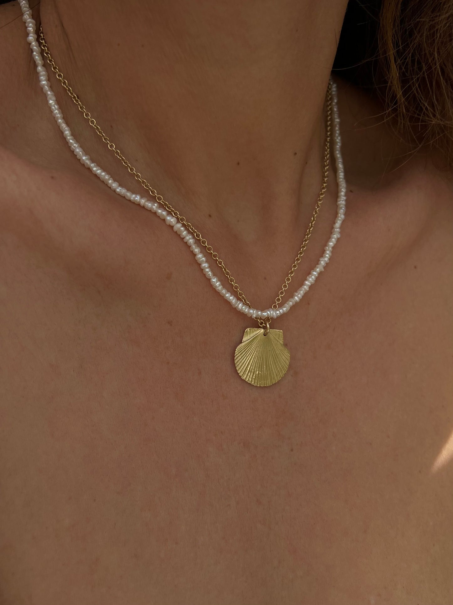 Dainty pearl necklace