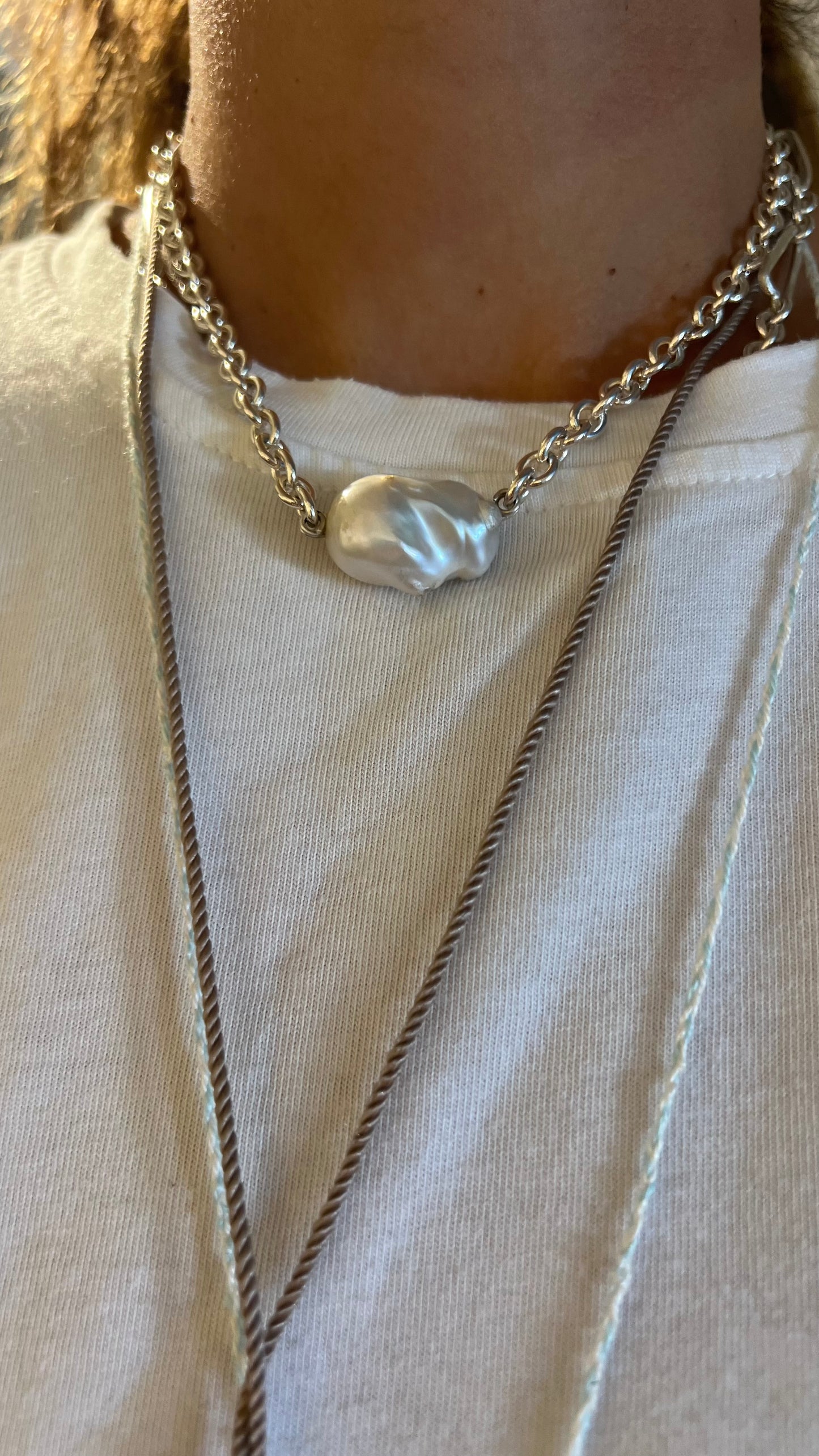 Chunky pearl chain