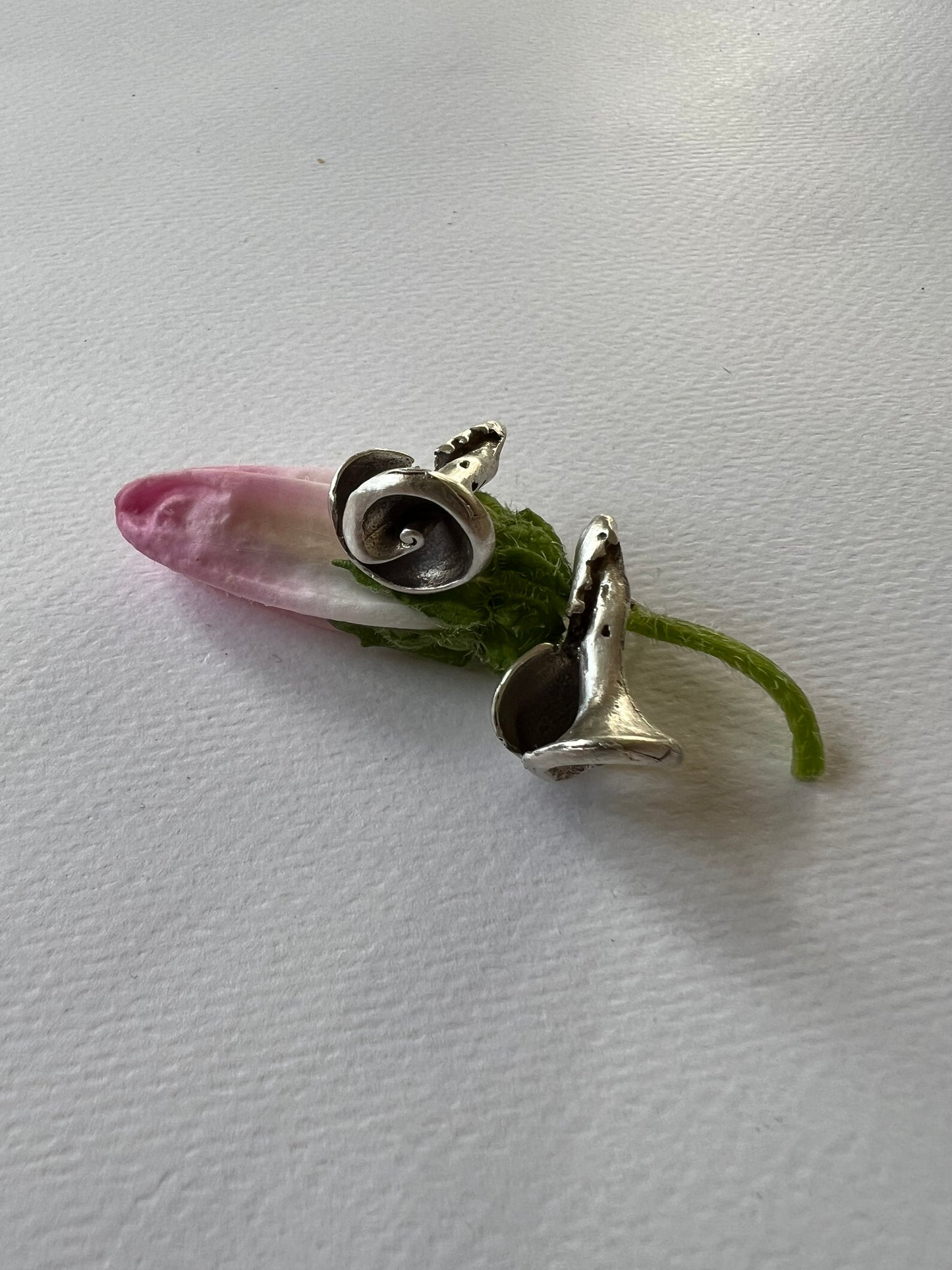No°15 earrings