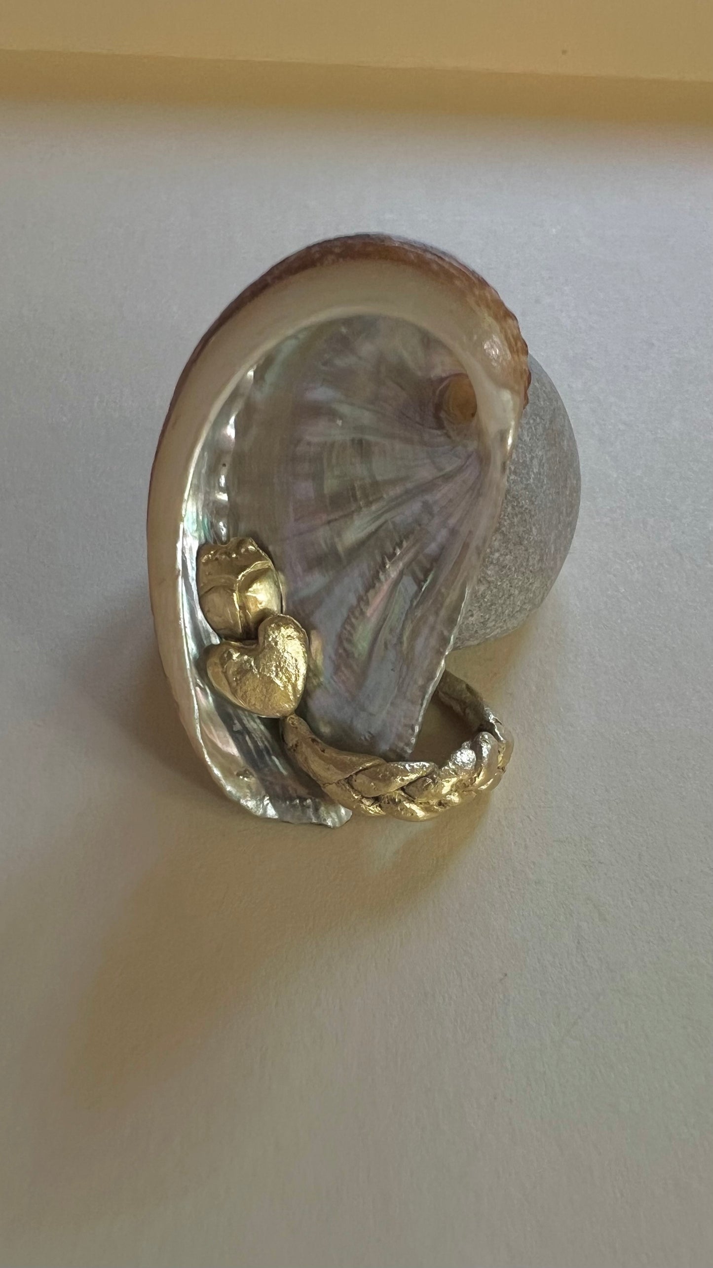 Scarab stud Gold