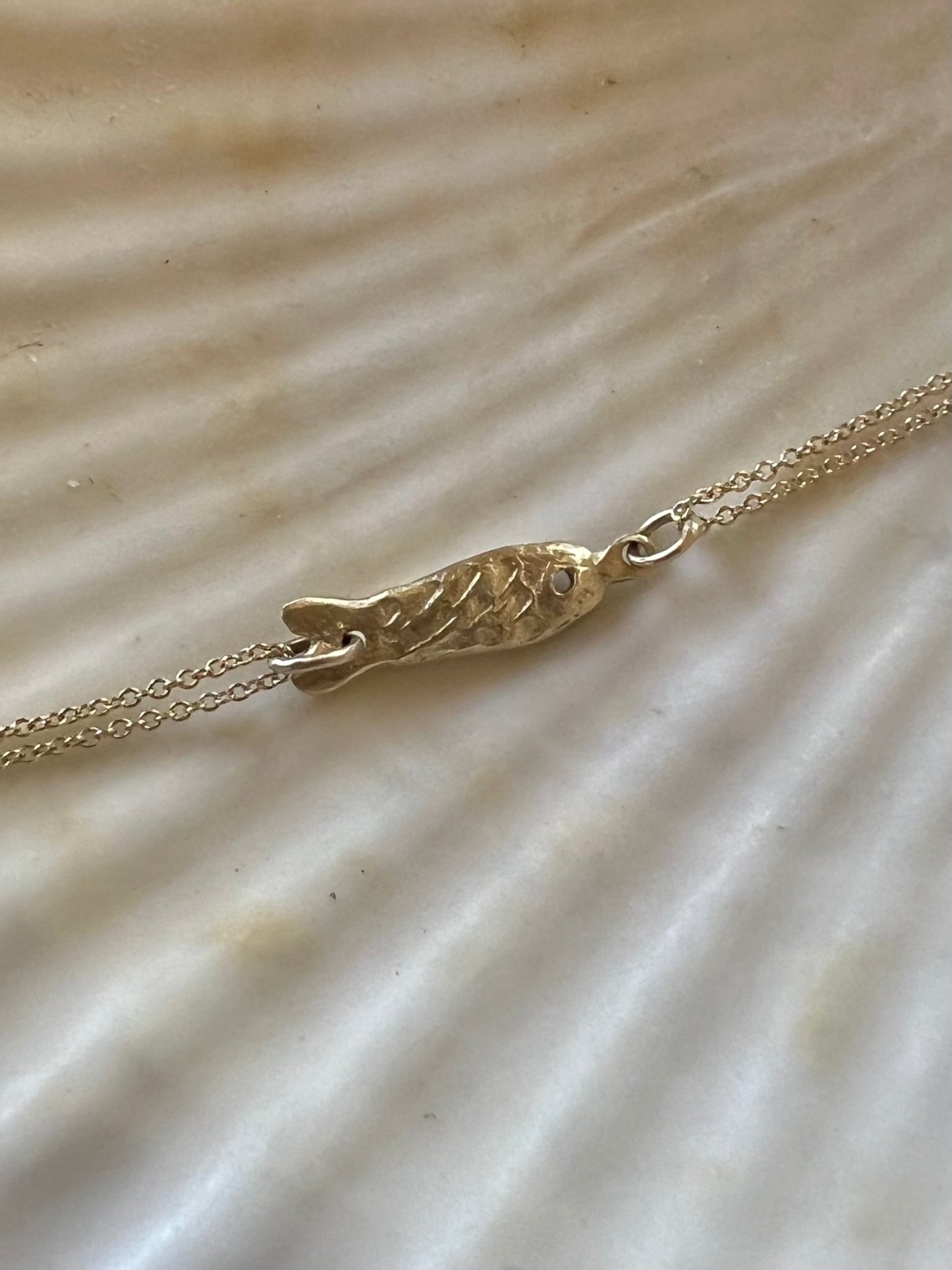 The fish bracelet Gold