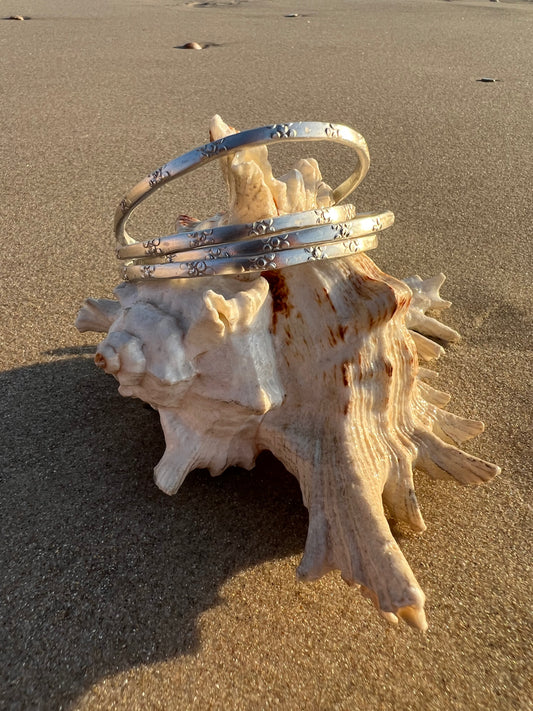 Traditional bangle Silver
