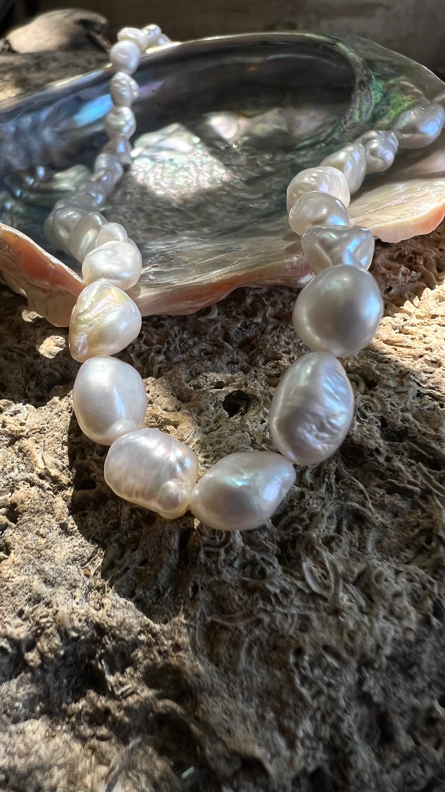 Raw Pearl necklace