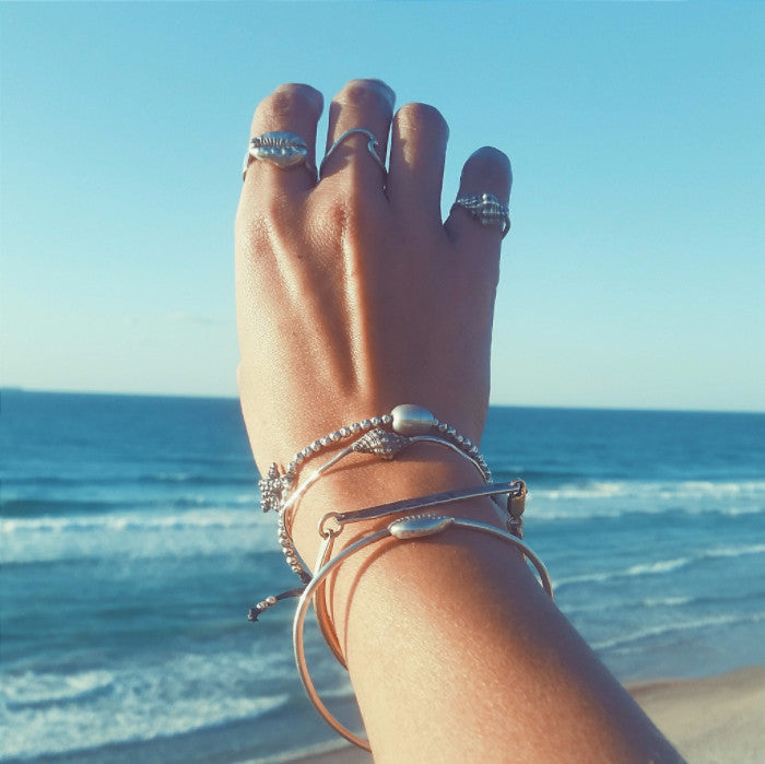 U Bracelet