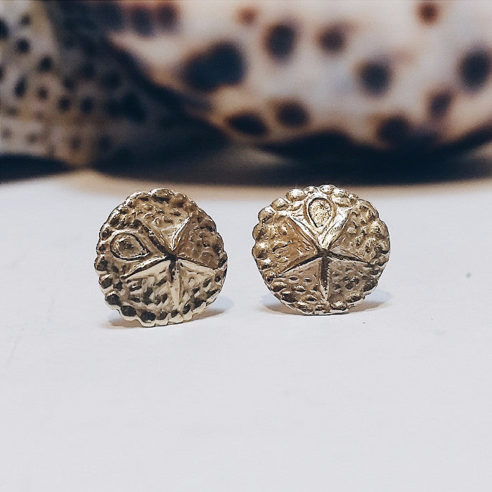 Sea Cookie stud gold