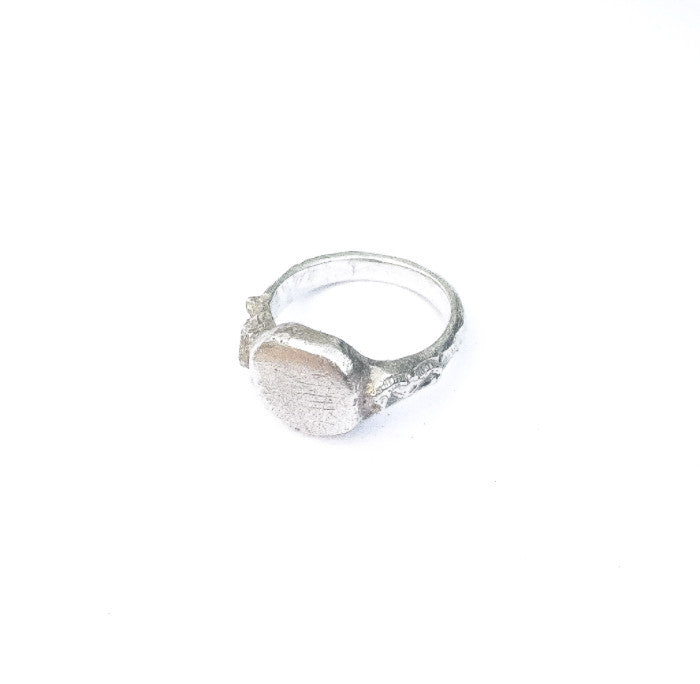 M Seahorse Ring
