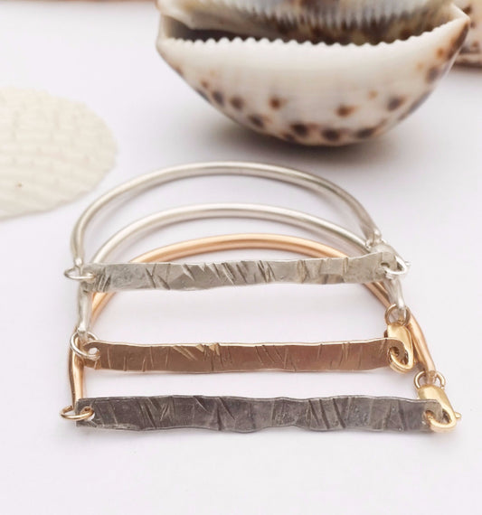 U Bracelet