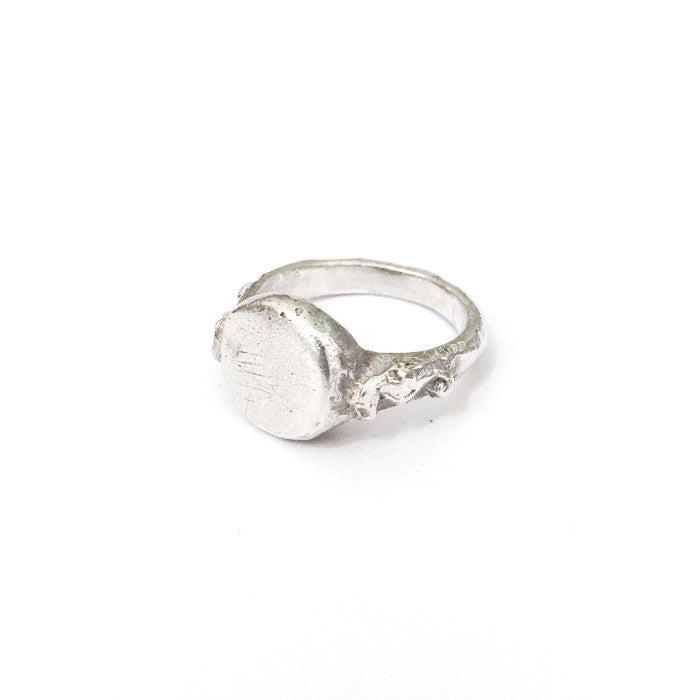 M Seahorse Ring
