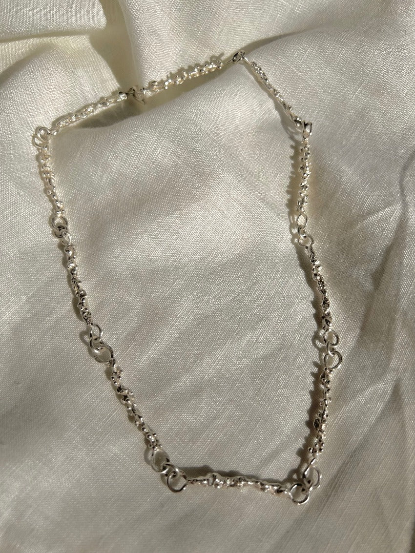 The Bubbly Chain