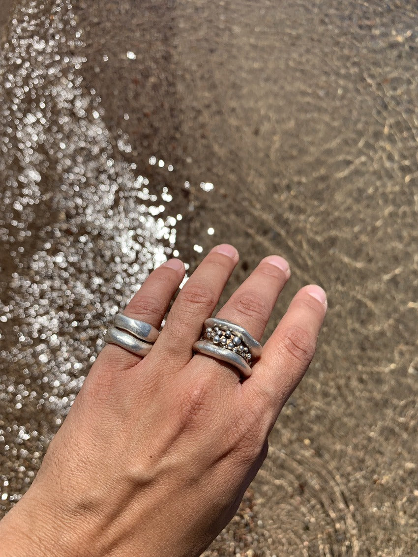 Flower stone ring