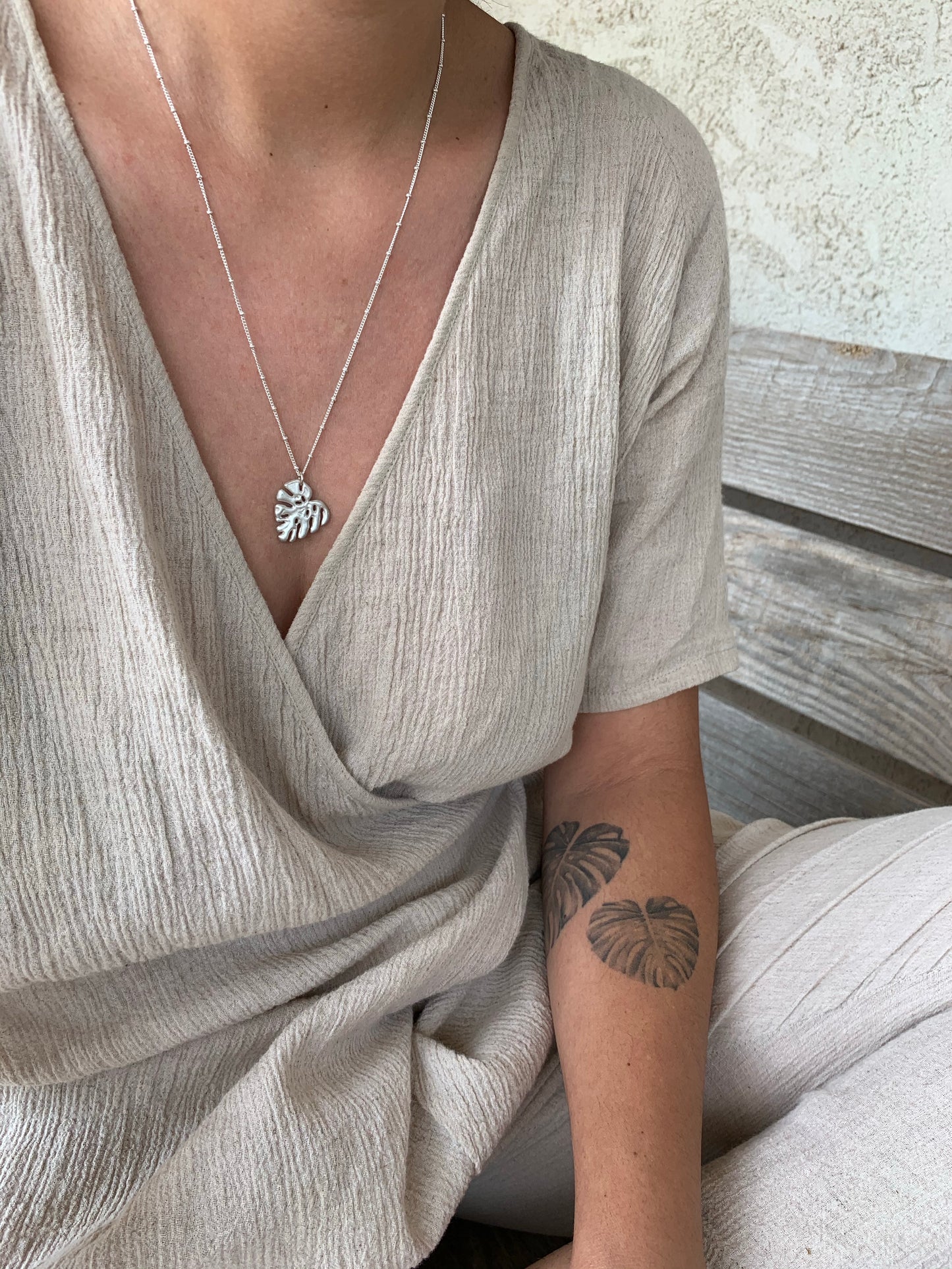 Monstera Necklace