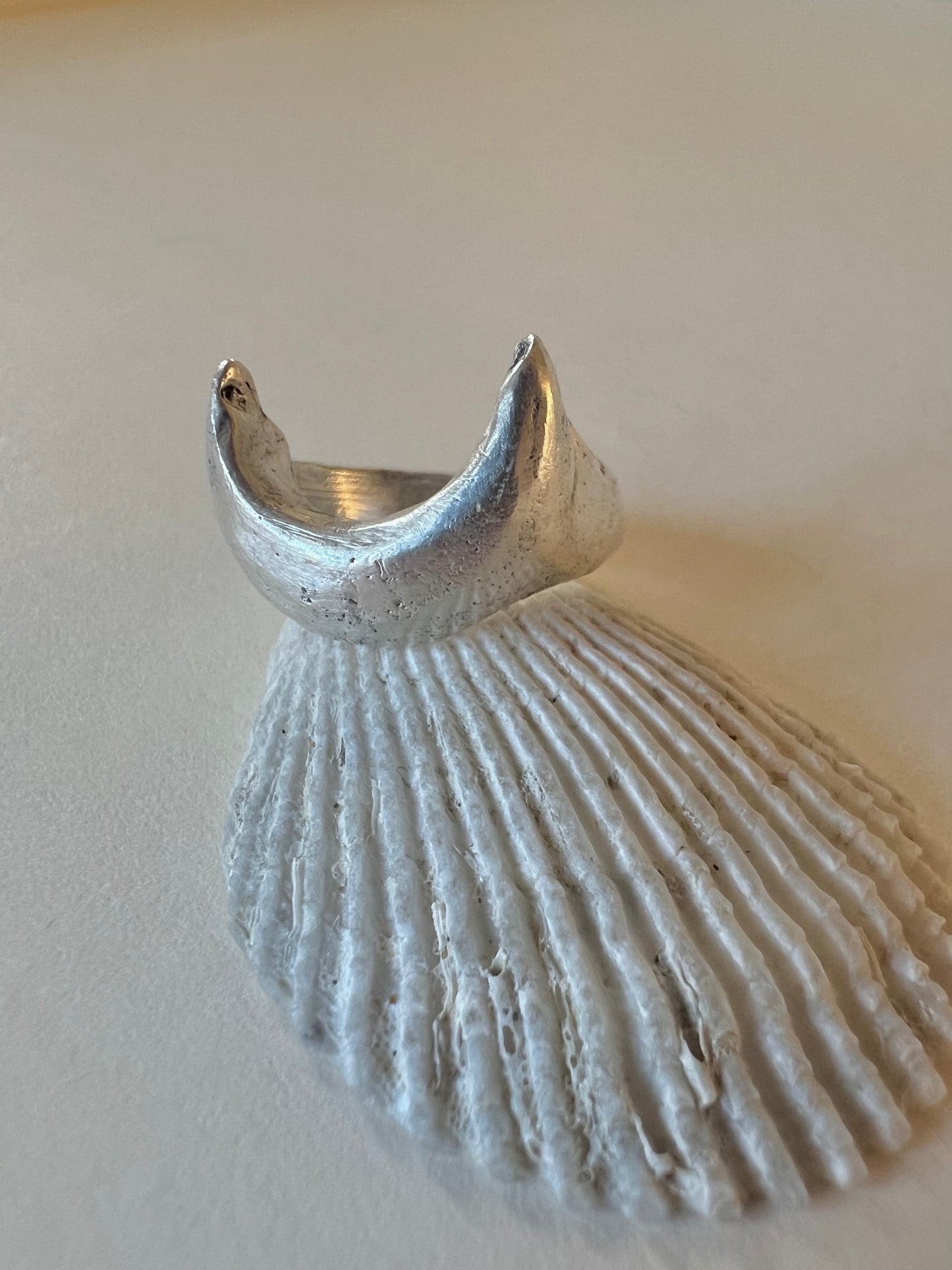 Moony Ring