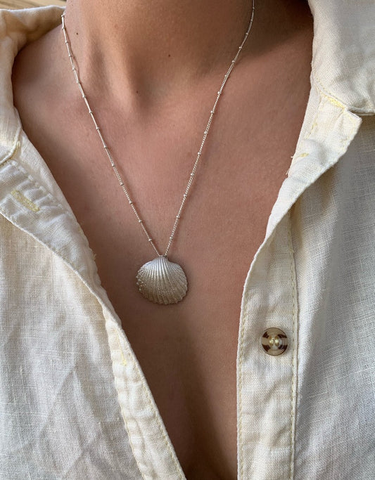 makmel seashell silver necklace