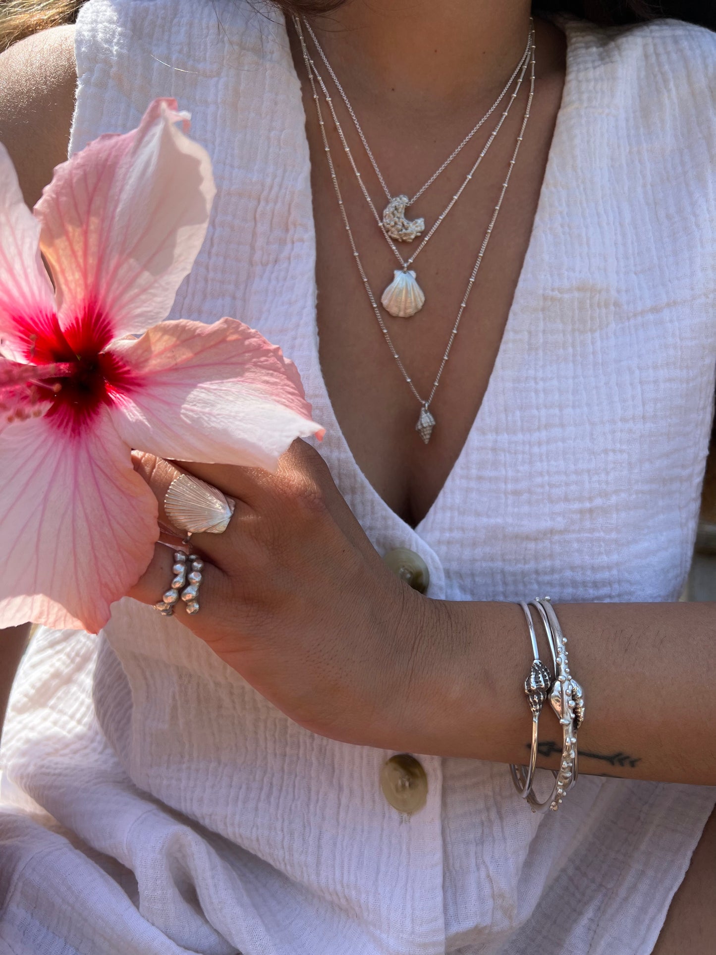 KAI seashell necklace