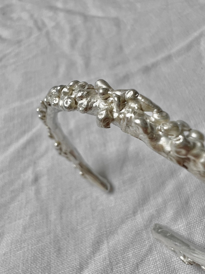 Bubbly cuff