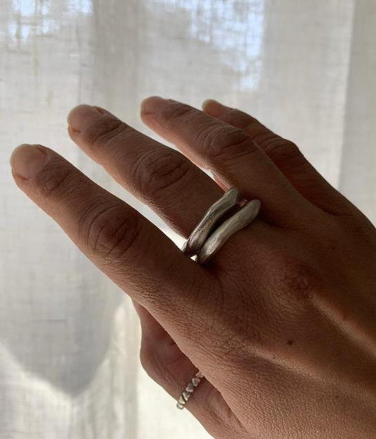 Flower stone ring