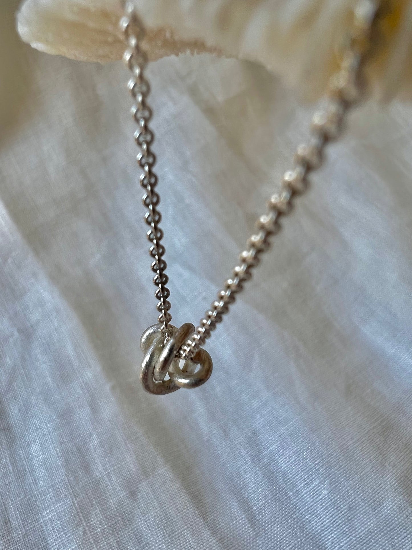 Knot necklace- short