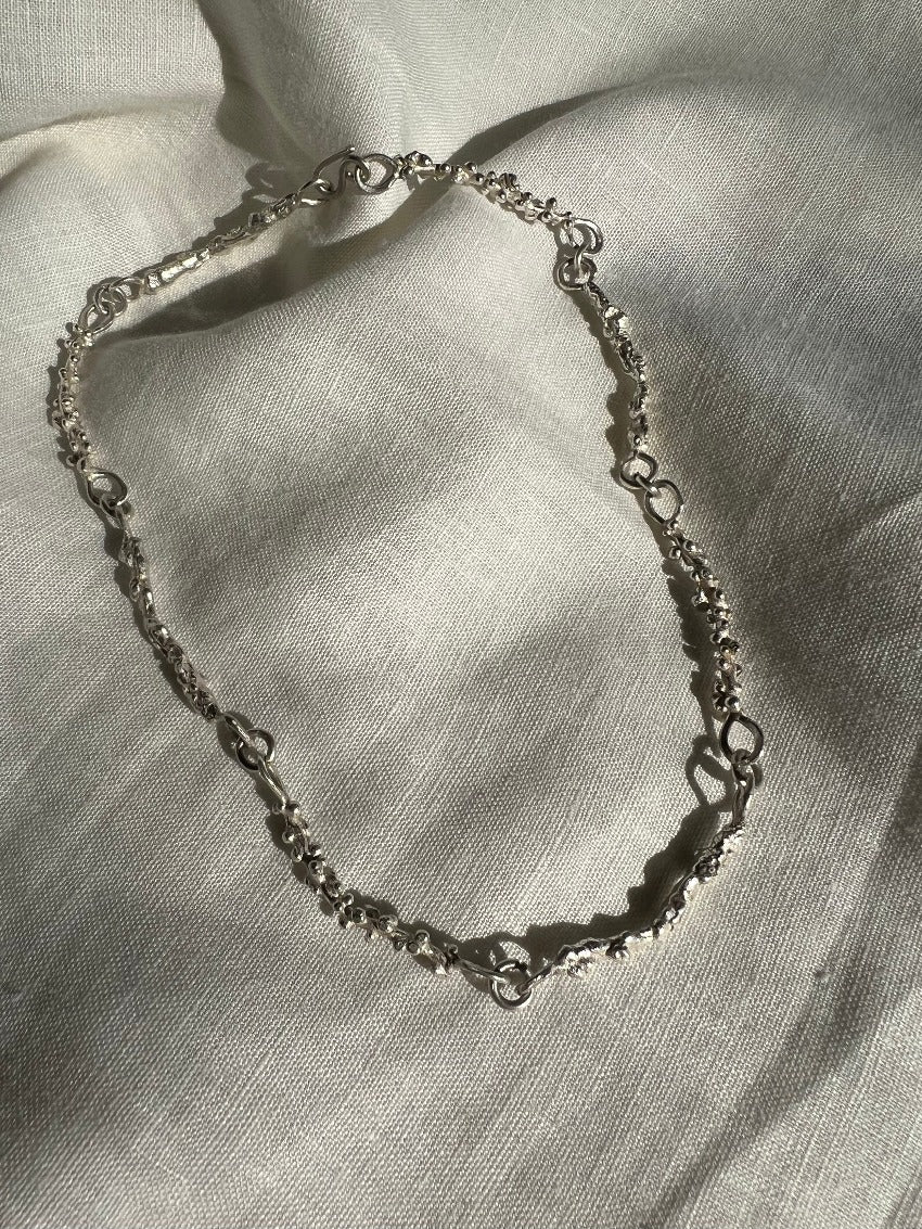 The Bubbly Chain