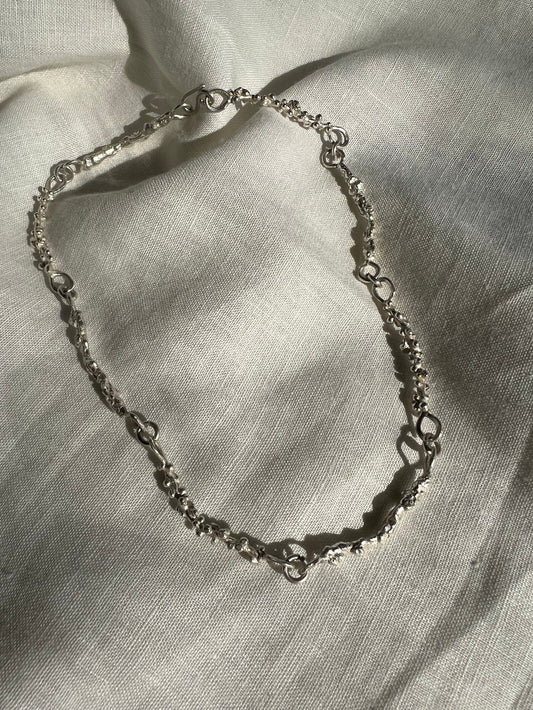 The Bubbly Chain
