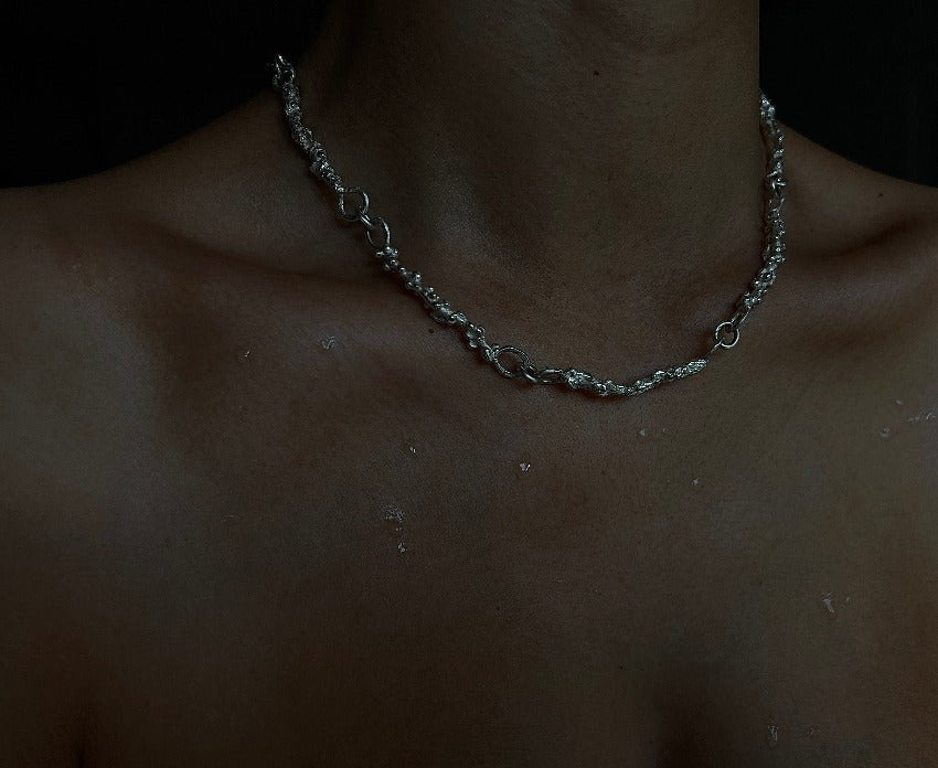 The Bubbly Chain