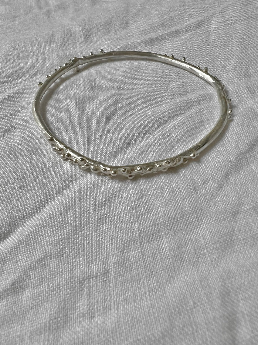Bubbly bangle