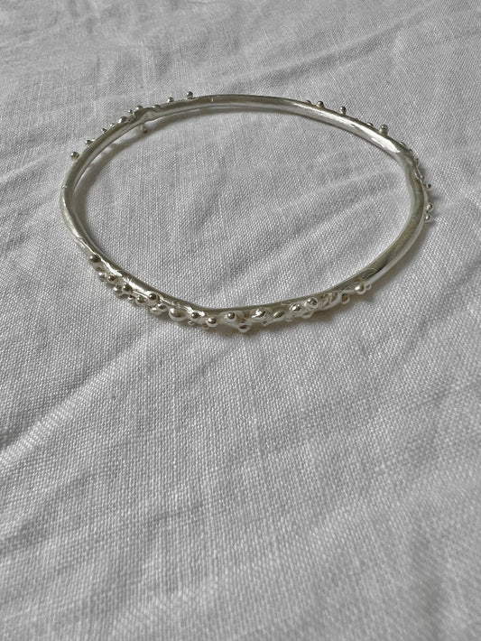 Bubbly bangle