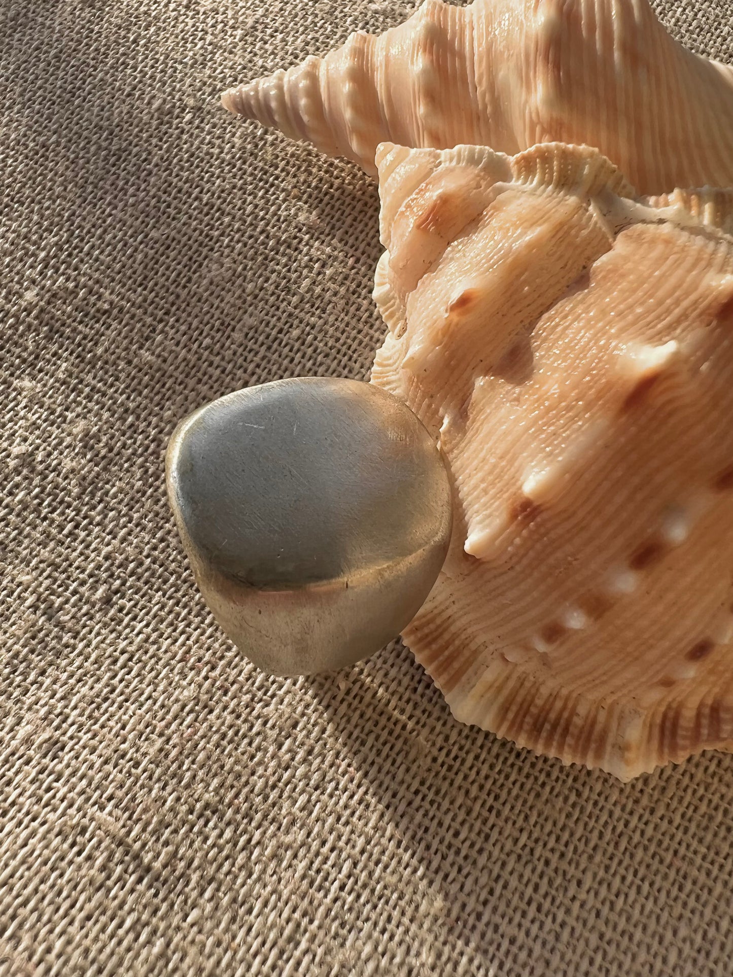 Square signet ring