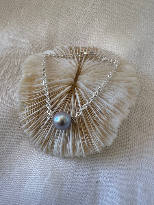 Into the blue bracelet