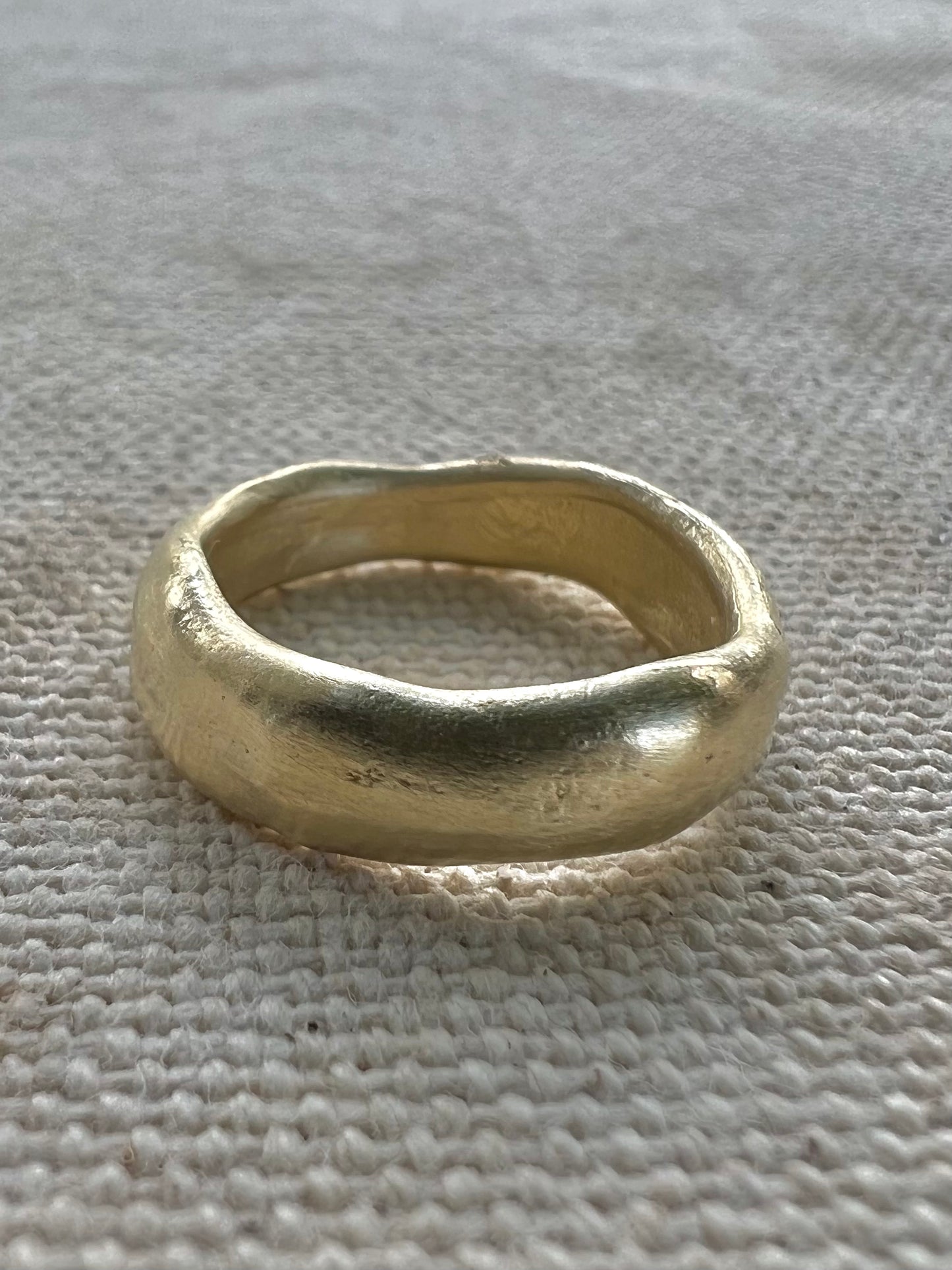 Rock ring - Gold