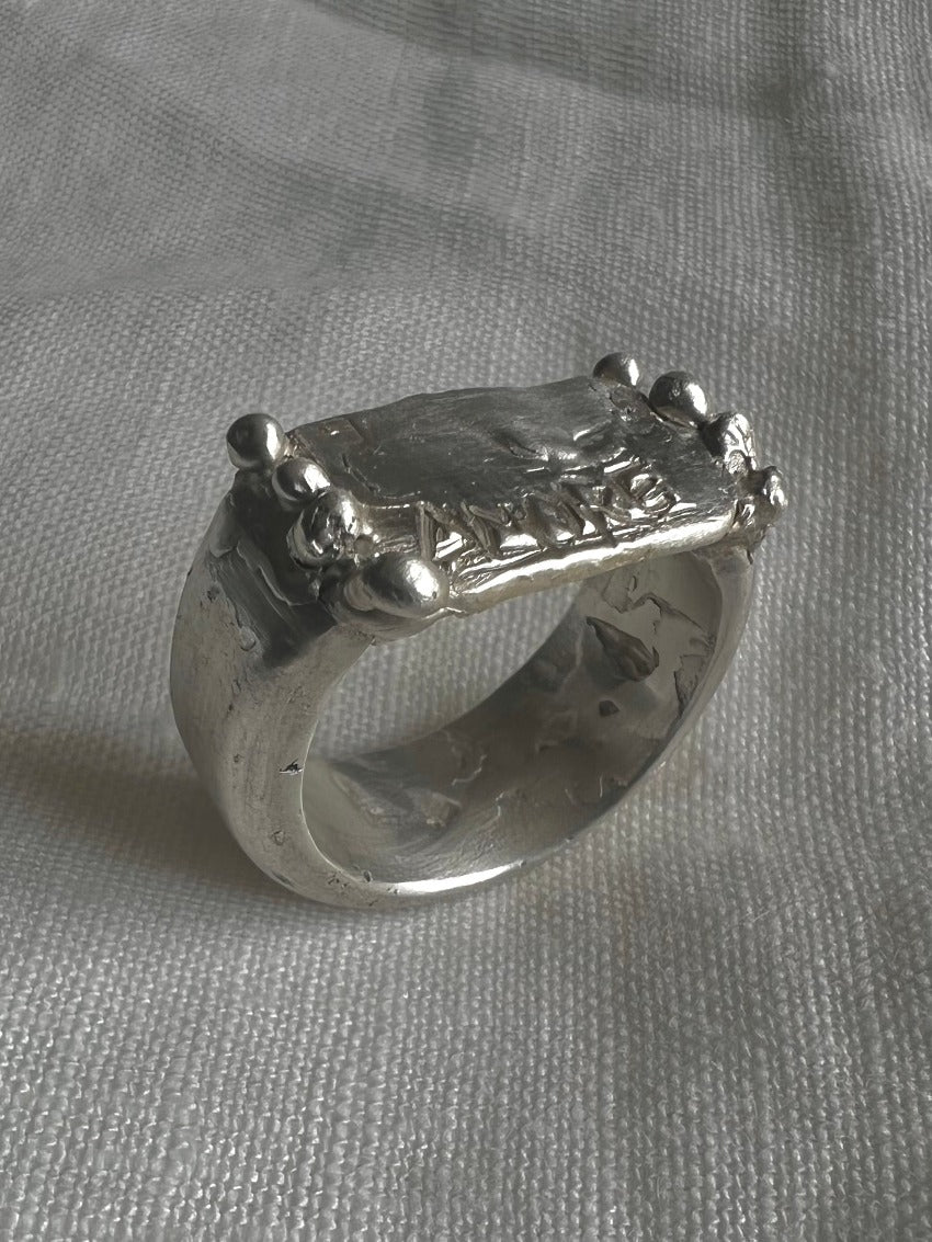 Amore Ring