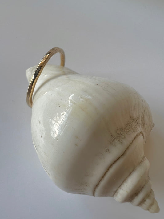 Dainty band