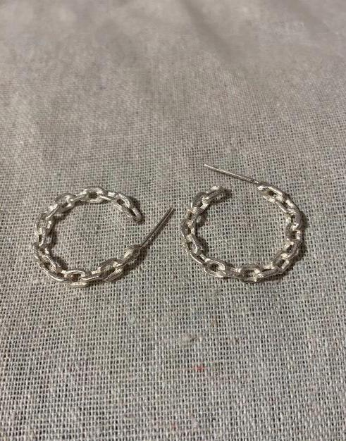 Chain earrings