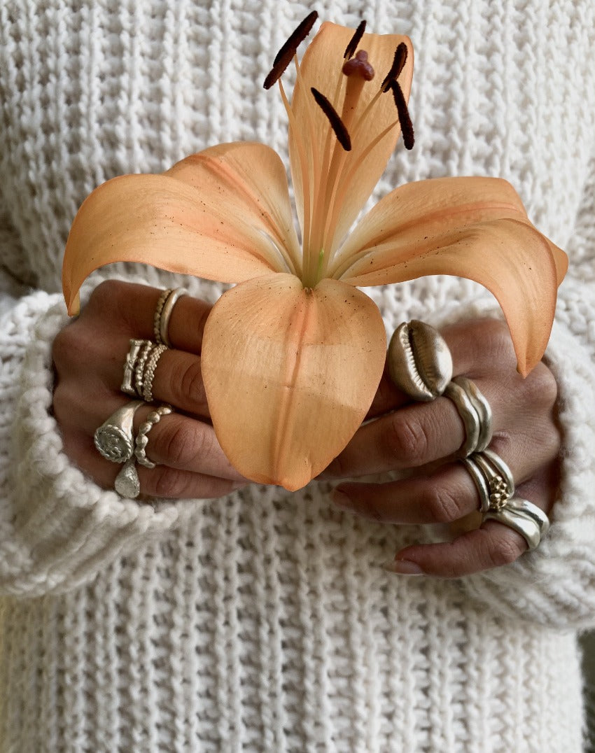 Giant Cowrie Ring