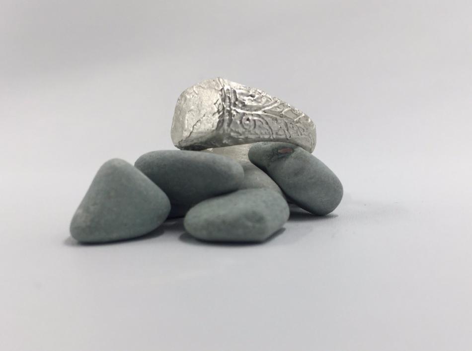 Raw signet ring
