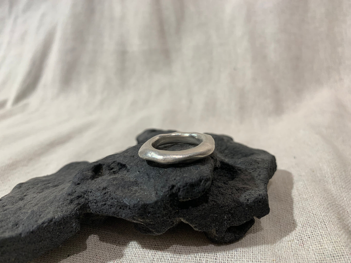Flower stone ring