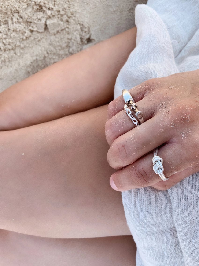 Family knot ring
