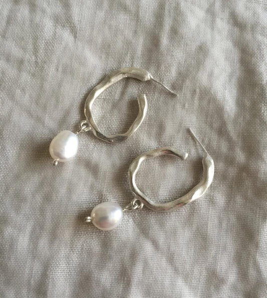T Gypsy Earrings with Pearls