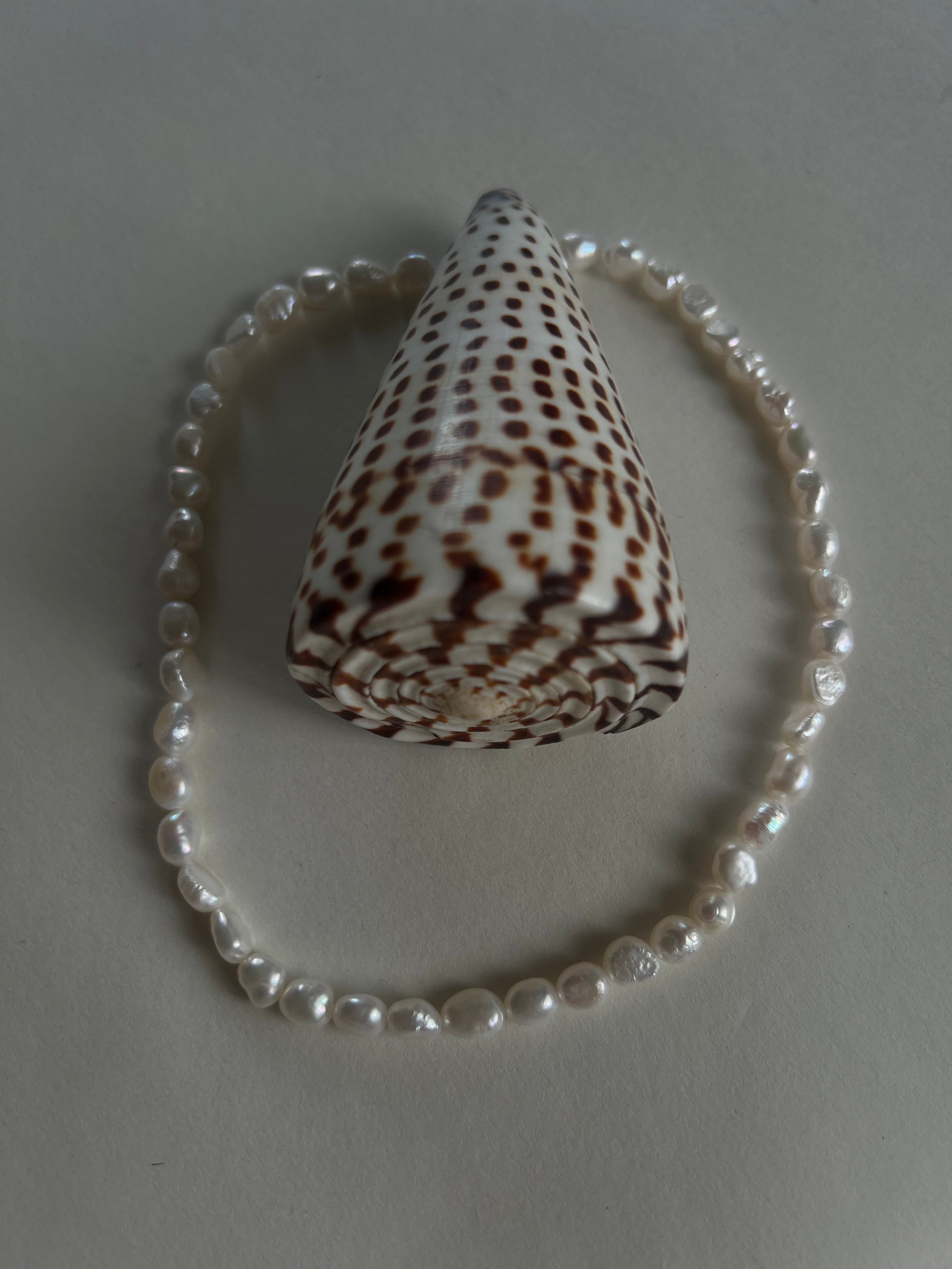 The Raw pearls necklace – Makmel