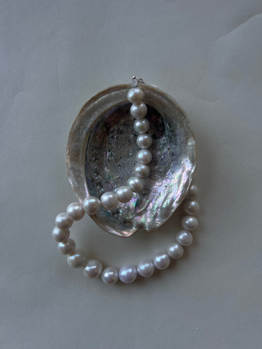 The giant round pearls