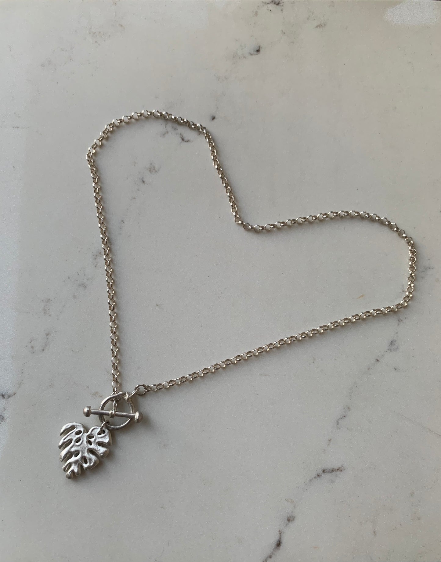 makmel-handmade jewelry design silver-momstera necklace