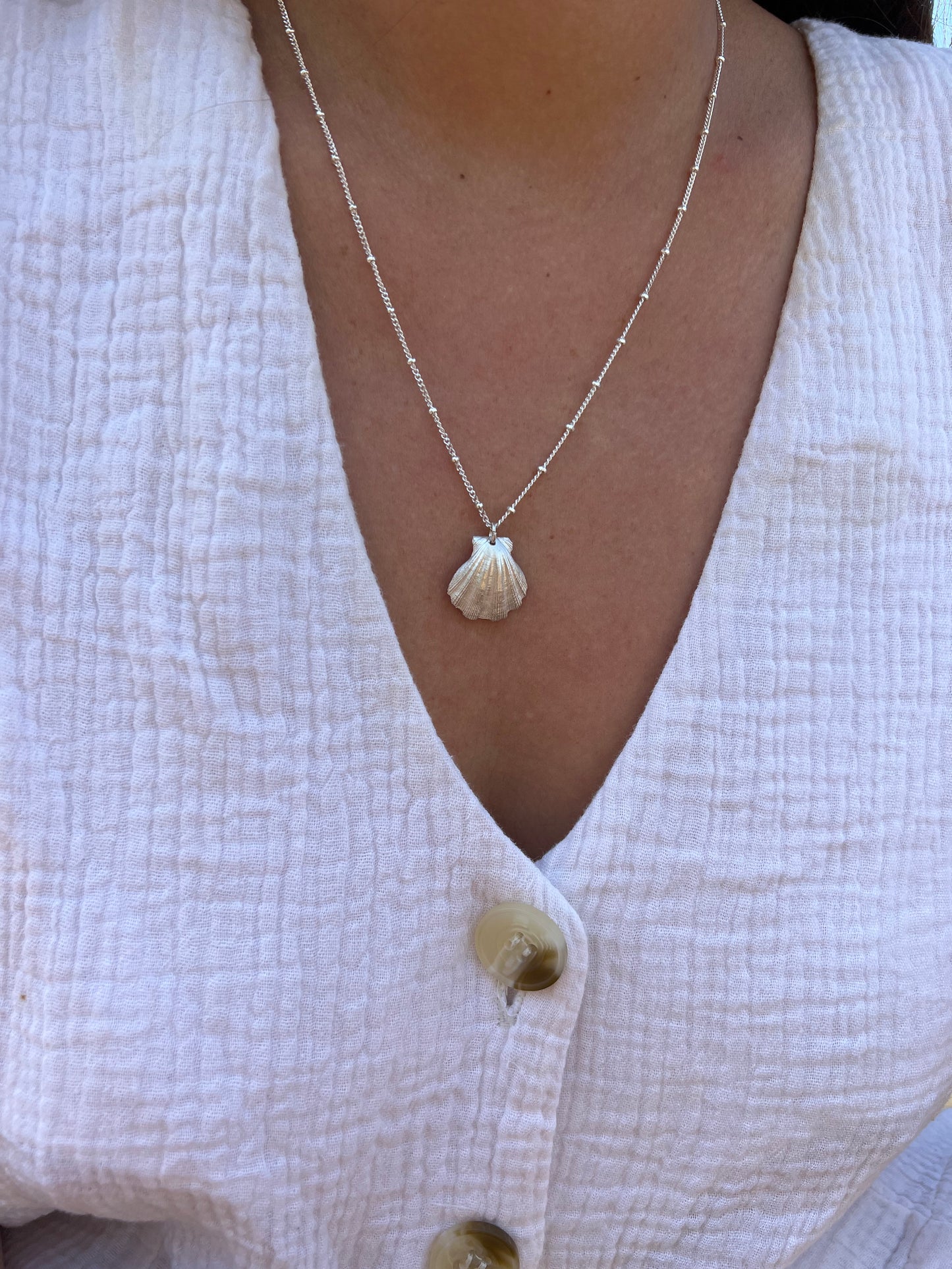 KAI seashell necklace