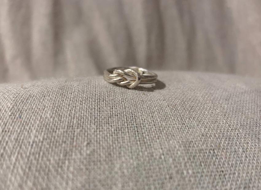 Yacht knot ring