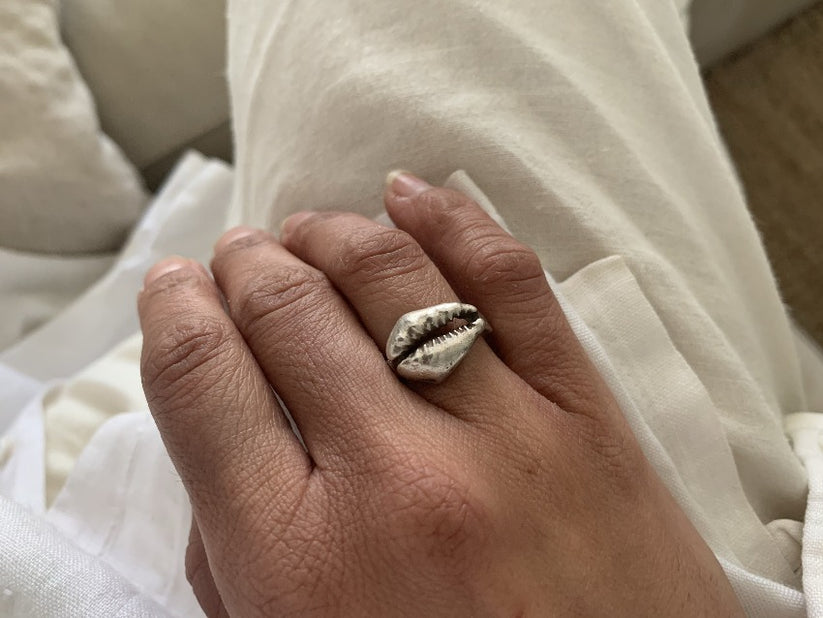 Daddy Cowrie Shell - Ring - Makmel Design